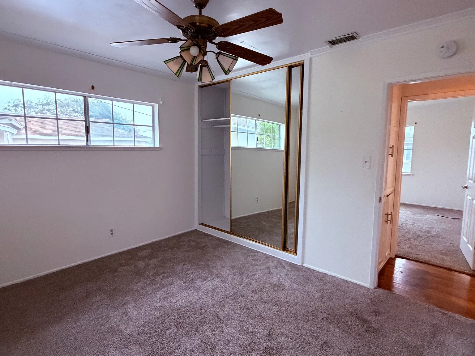 3 bed, 1114 sqft, $4,700 — Photo 4