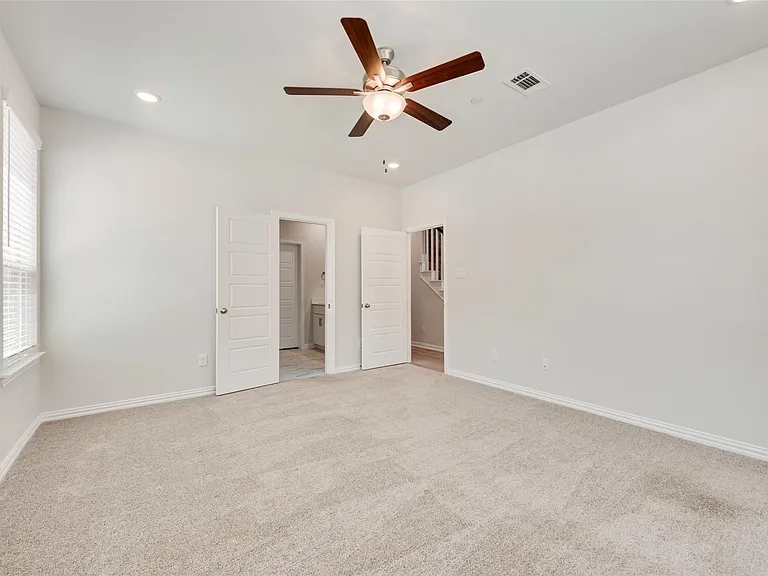 8340 Challenger Ln — Photo 4