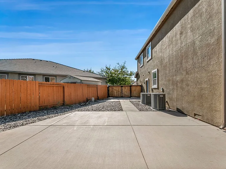 2425 Crooked Canyon Ct — Photo 76