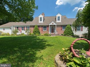 145 W London Grove Rd, West Grove, PA 19390