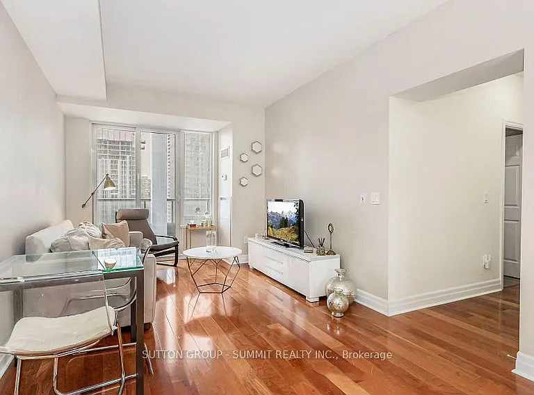 35 Balmuto St #1402 — Photo 4
