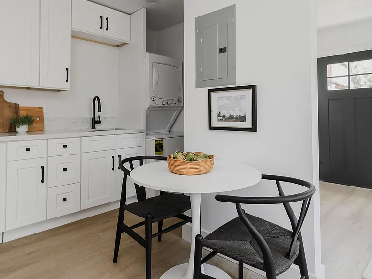 1030 Lincoln Ave #B — Photo 4