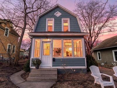 3831 Chicago Ave, Minneapolis, MN, 55407