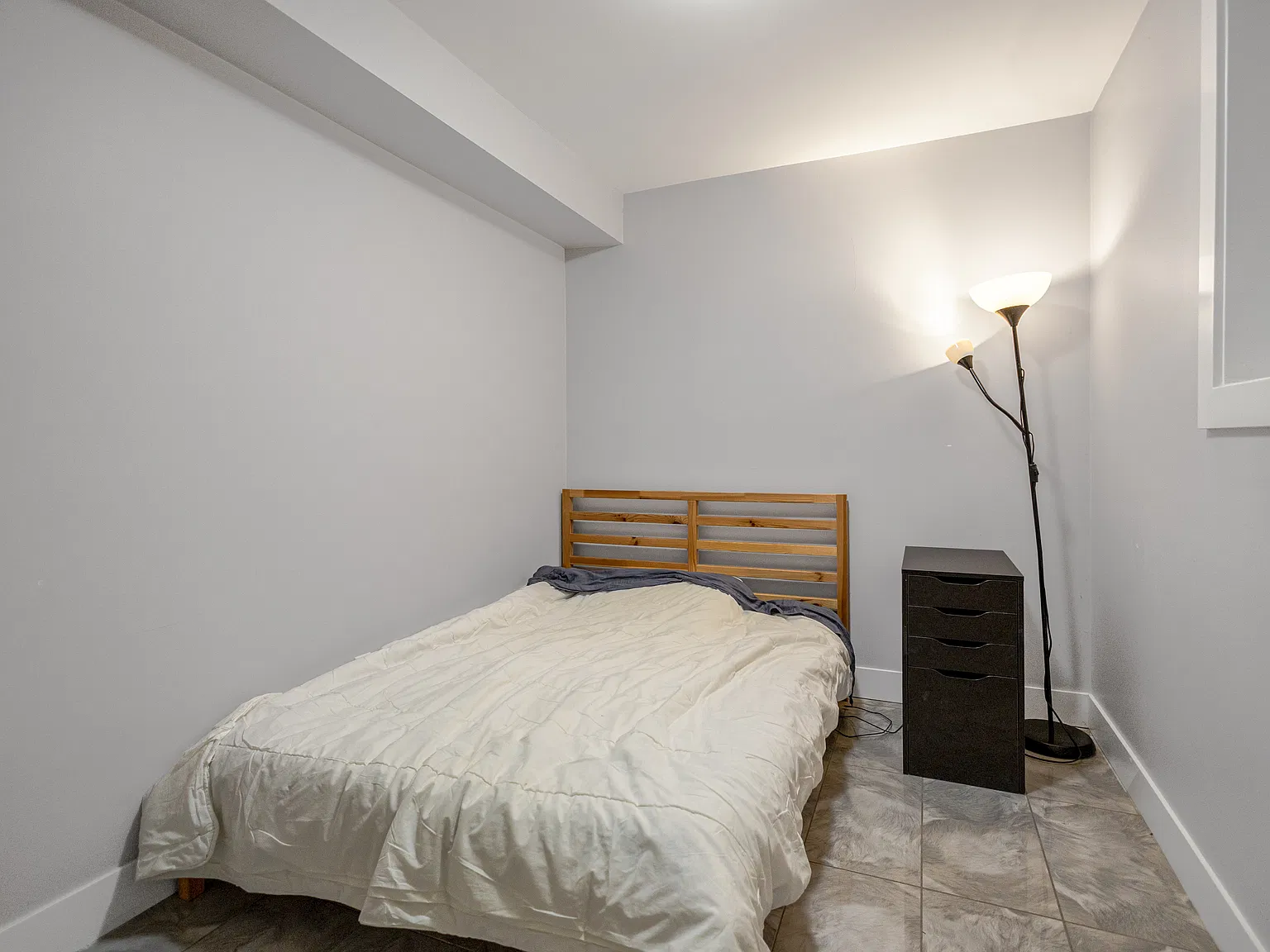 1 bed, 400 sqft, $1,300 — Photo 2