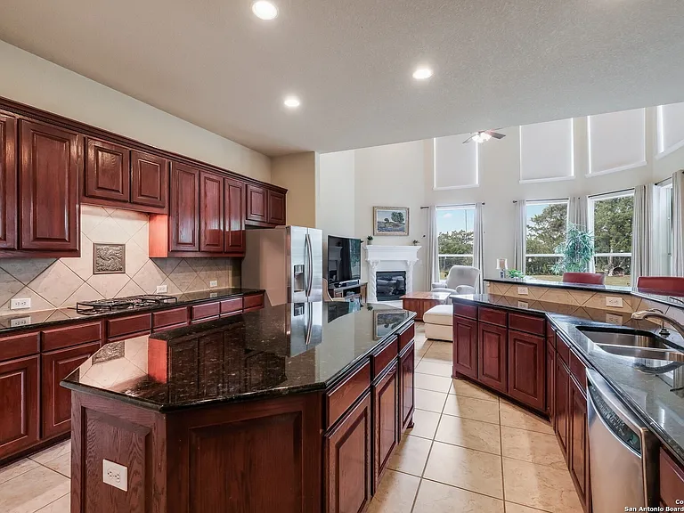 18211 Branson Fls — Photo 8