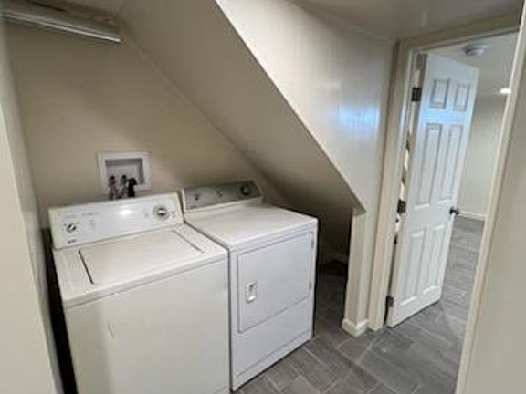 2nd image of 433 Grovethorn Rd
