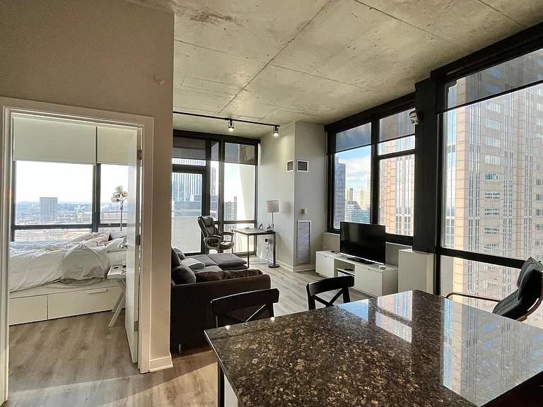 235 W Van Buren St #3114 — Photo 13