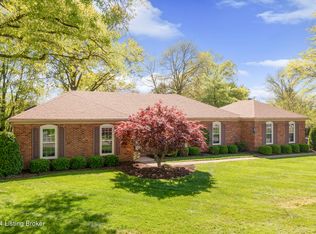 530 Leicester Cir, Hurstbourne, KY 40222