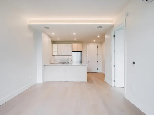 218 Front Street image 1 of 46