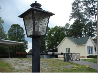 1300 Morven Rd, Wadesboro, NC 28170