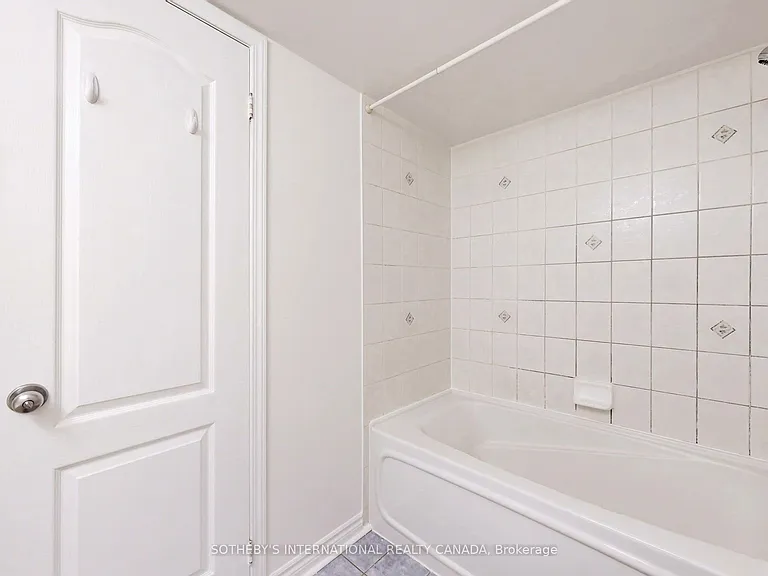 2 Rean Dr #1310 — Photo 19