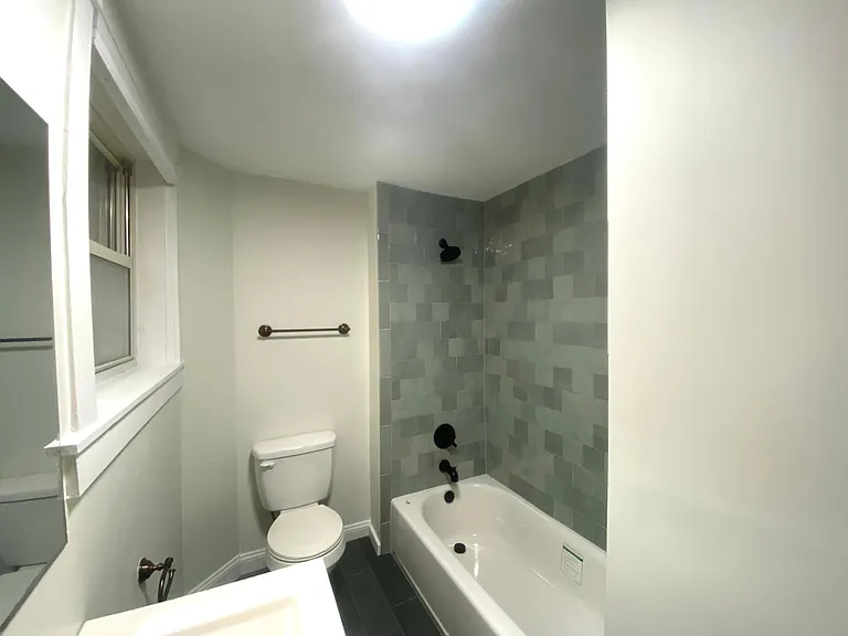333 W Pike St #1 — Photo 9