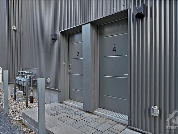 2nd image of 569 McLeod St #4