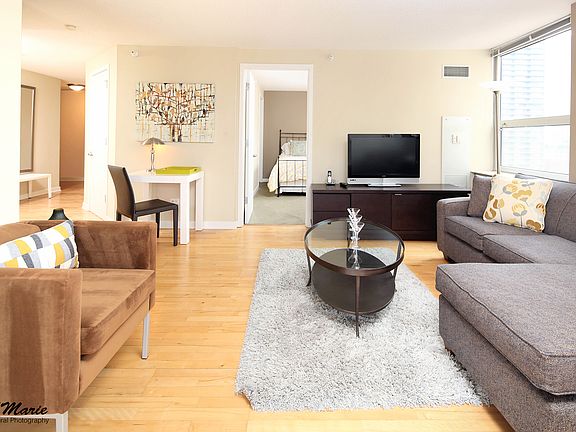 5th image of 545 N Dearborn St #W2107