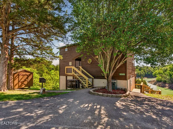 2350 Kerr Rd, Sevierville, TN 37876