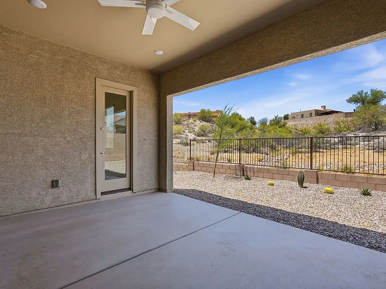 293 E Jasper Ct — Photo 37