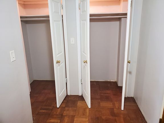 3rd image of 36 Duncan Ave #2JE