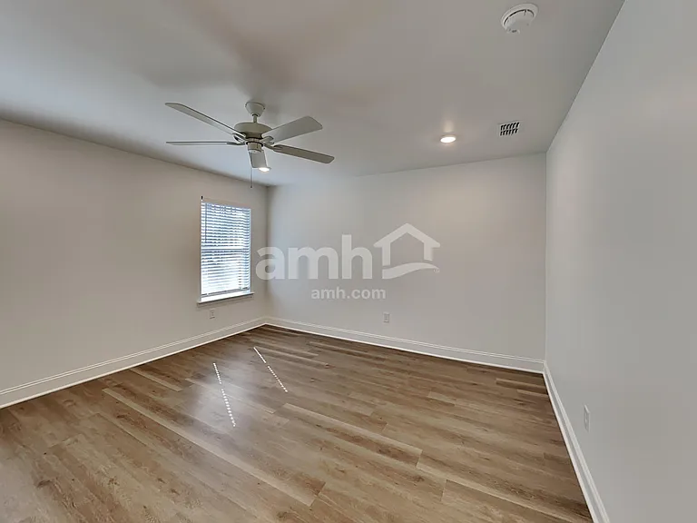 1469 Aquamarine Dr — Photo 9