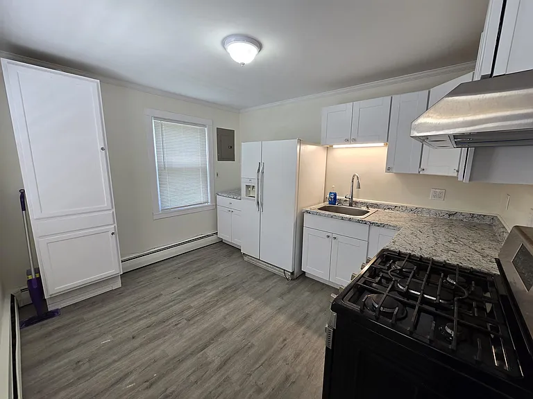 30 Halstead St — Photo 4
