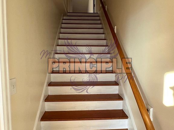 2nd image of 403-405 1/2 W Granite St #405