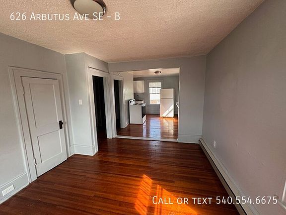 5th image of 626 Arbutus Ave SE #B