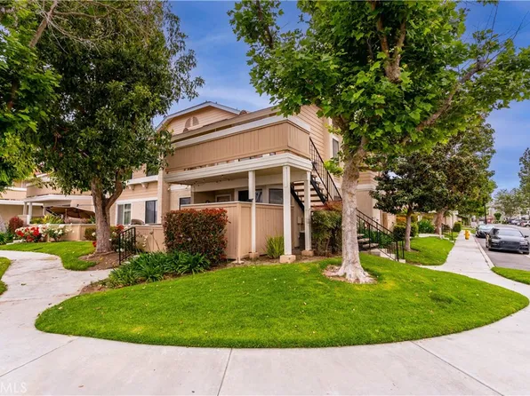 12680 Briarglen Loop Unit B, Stanton, CA 90680