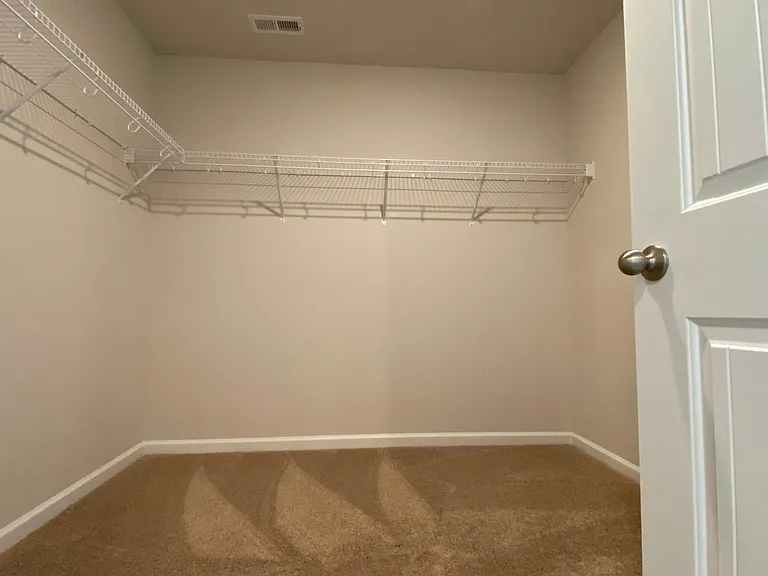 216 Caffee Dr — Photo 15