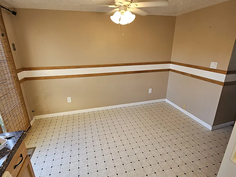 103 College Ct #D — Photo 11