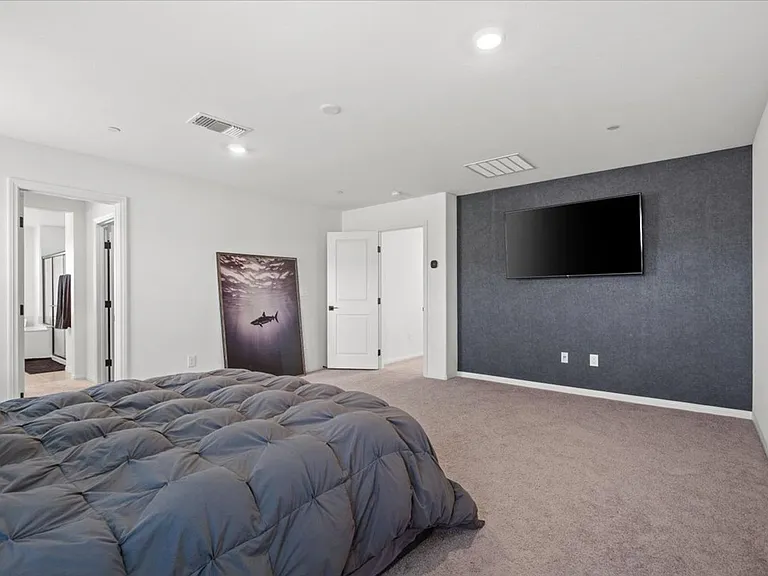 10021 Locking Biner Ave — Photo 14