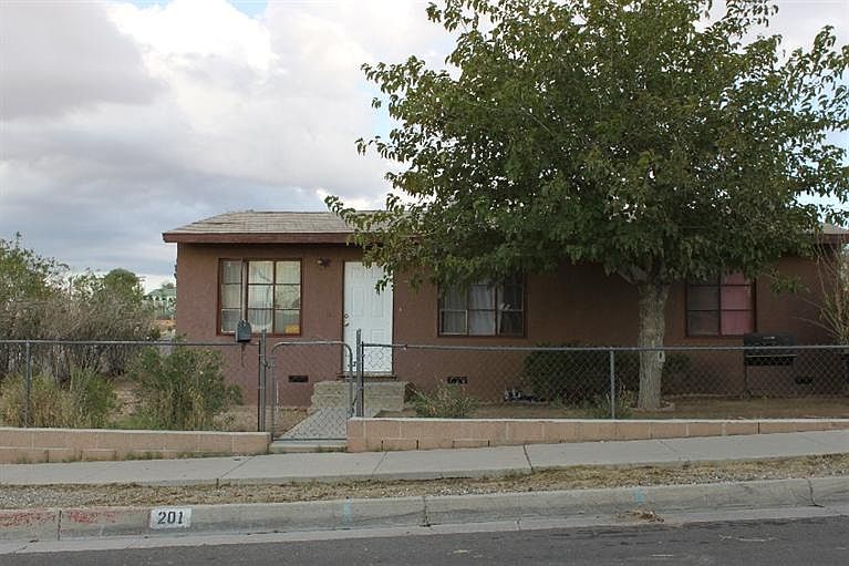 1st image of 201 S Lillian Dr