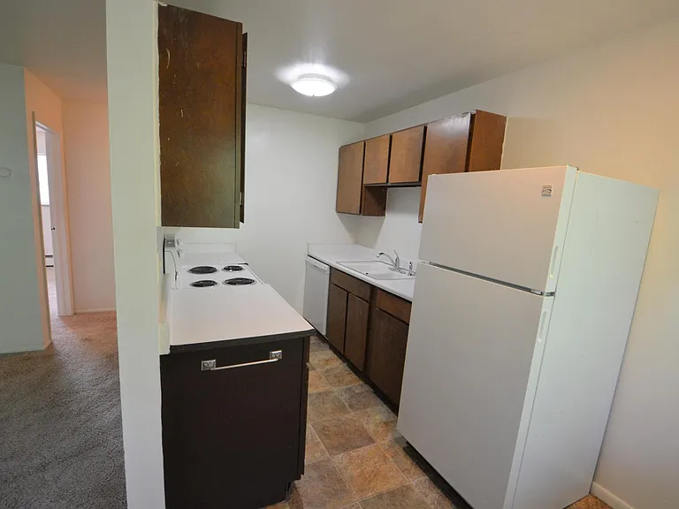3150 Madison Ave #8 — Photo 6