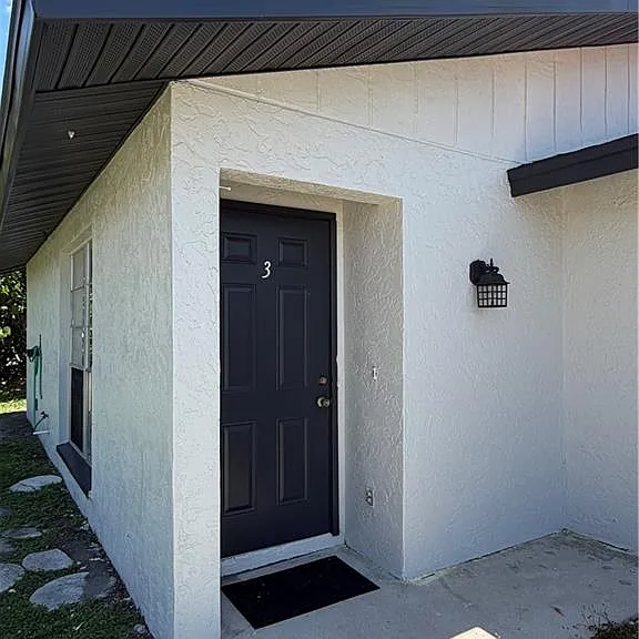 709 SE 46th Ter #14 — Photo 6