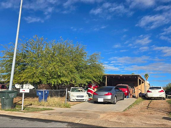 2nd image of 522 W Inez Dr
