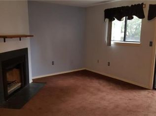 41 Danforth Ln, West Hartford, CT 06110