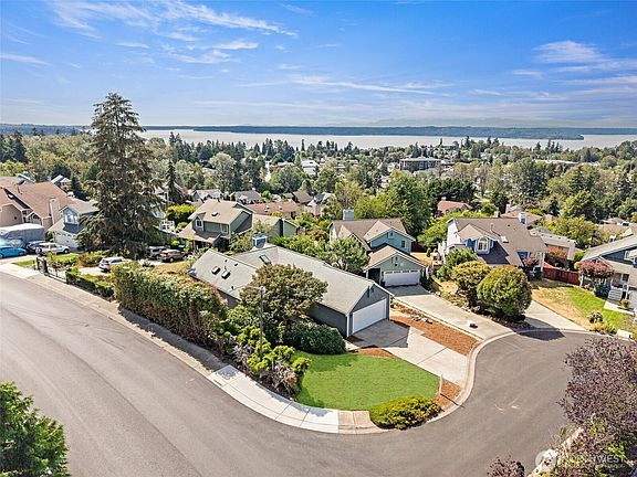 3rd image of 2317 S 278th Court