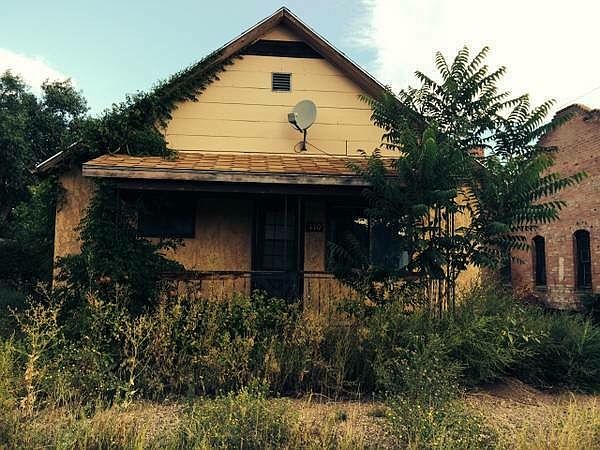 1st image of 110 W 10th St