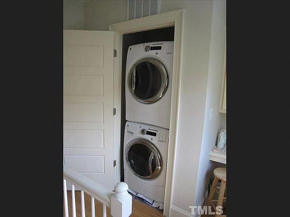 5th image of 515 Hillsborough St Unit 107