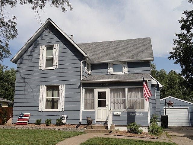 1st image of 820 N C St E