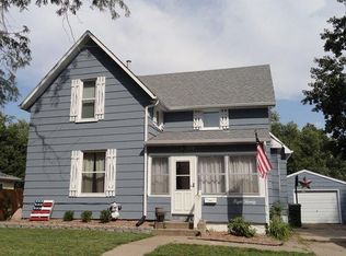820 N C St E, Oskaloosa, IA 52577