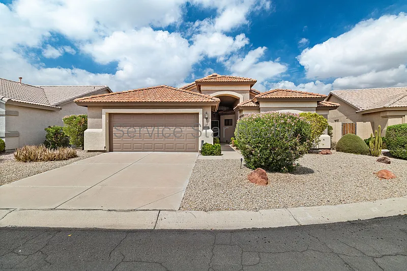 2 bed, 2.0 bath, 1641 sqft, $2,295 — Photo 1