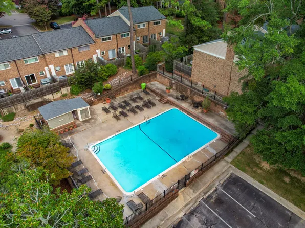 3749 Jamestown Cir, Raleigh, NC 27609