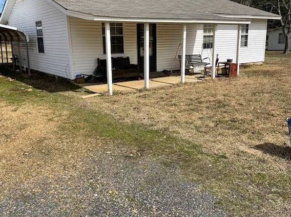 306 E 2nd St, Blevins, AR 71825