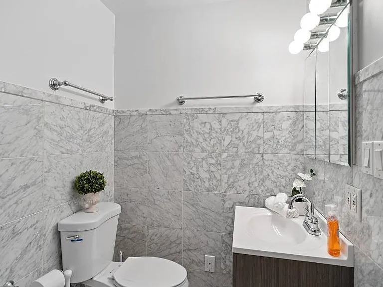 1450 W Webster Ave #2 — Photo 20