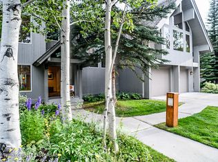 2925 N White Pine Ln, Wilson, WY 83014
