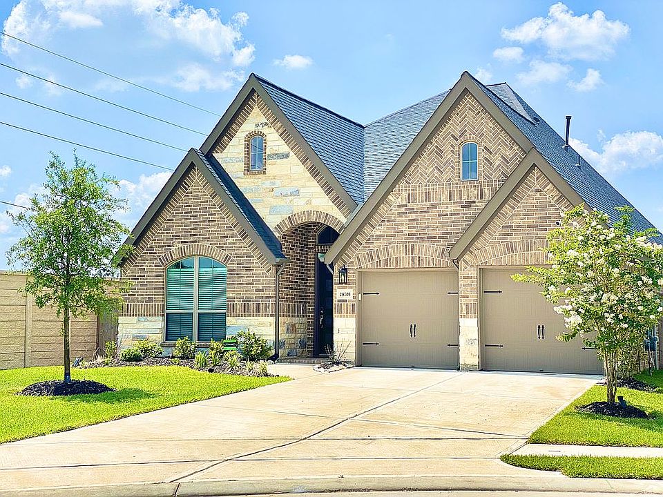 Beautiful new Perry home