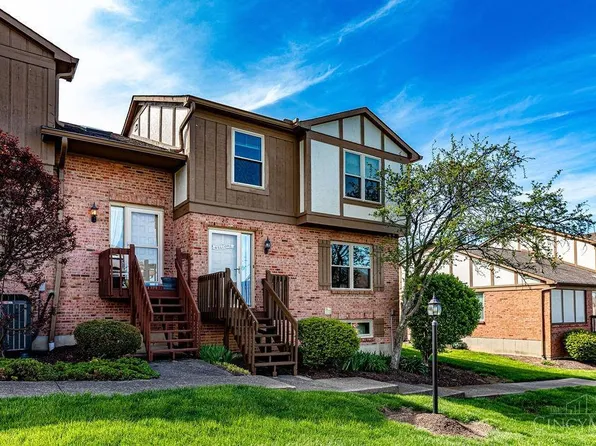 25 Fairgreen Cir, Fairfield, OH 45014