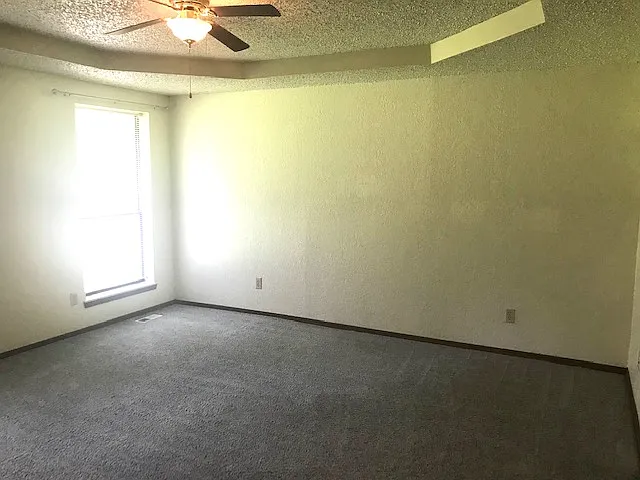 14700 SE 27th Ct — Photo 10