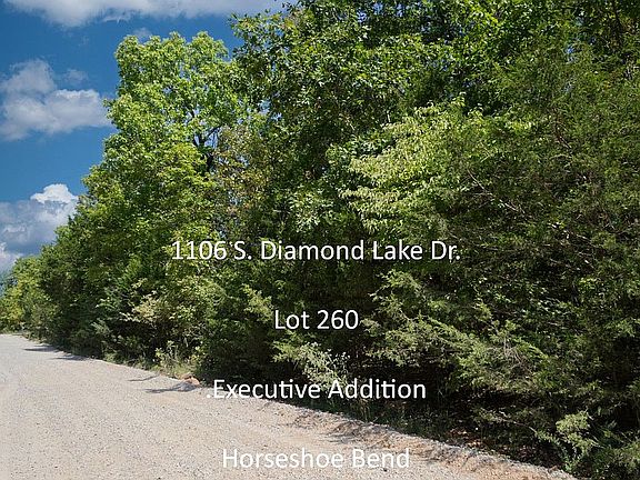 3rd image of 1110 S Diamond Lake Dr
