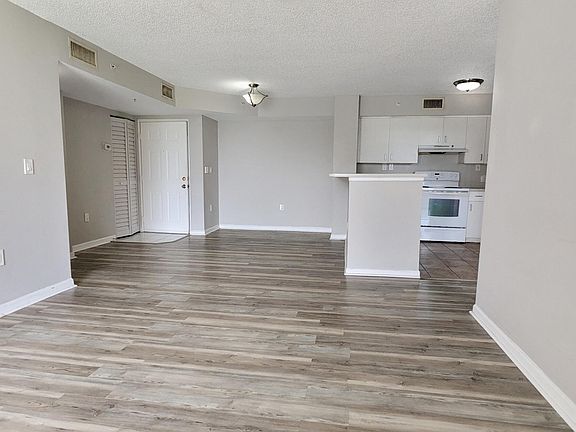 3rd image of 7824 Sonoma Springs Circle #208