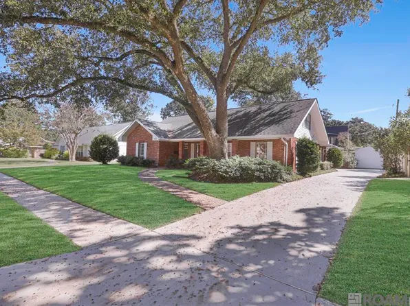 628 College Hill Dr, Baton Rouge, LA 70808
